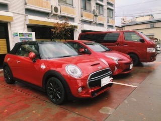 赤の車 株式会社飯島企画